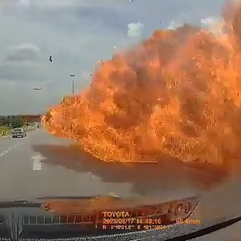 Chilling Video Shows Moment Plane Crashed On Malaysia Highway (Full)