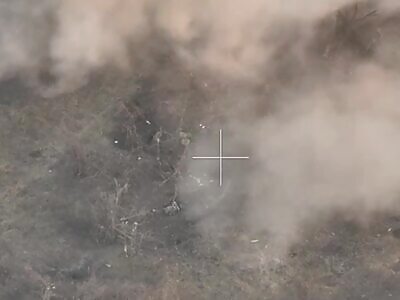 Ukrop Assault Tropps Hit With RU Arty 