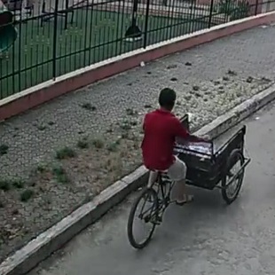 Man Chased And Executed In Public Park