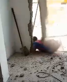 Bricklayer Ends His Shift Earlier Than Expected