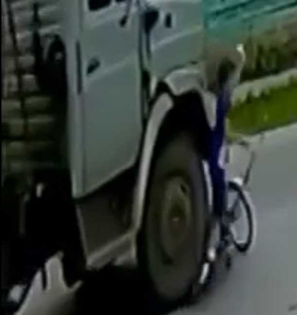 Oh my god, the iron boy