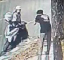 Instagram Photo Op Gone Wrong for Hot Chick