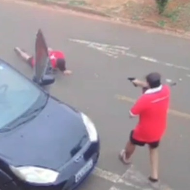 Bodybuilder Is Shot By Police Officer During Fight Over Mango