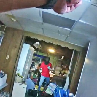 New York Officer Shoots Man in Fencing Mask Who Charged Police With 2 Swords