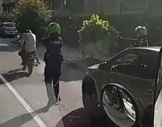 DAMN! Police Shot Suspect Right in the Back.