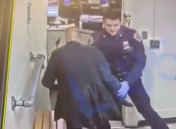 TAKE THIS SHIT!arrested criminal throwing shit everywhere in police station 