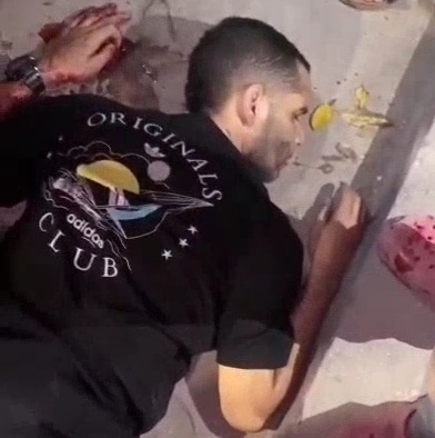 Local drug dealer executed by sicario 