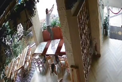 Victime shooting on armed thief after robbing him