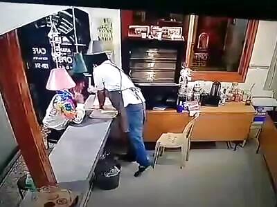 Hitman Unloads on Man in Philippines. (Extended Version)