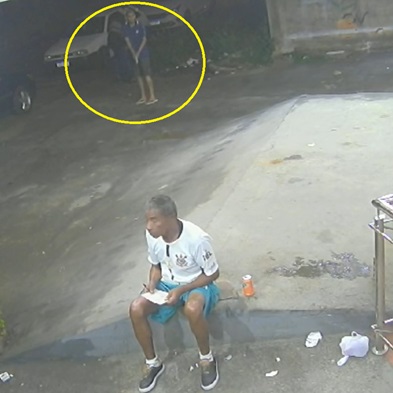 Great Headshot... Dude Makes Long Distance Pistol Shot.