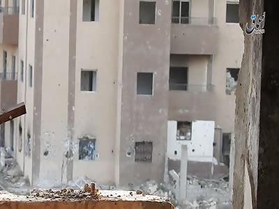 Besieged Syrian Forces Struck by ISIS Missile Fire in Deir Ezzor