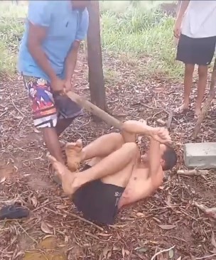 thief punished for selling drugs in wrong places