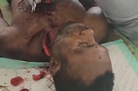 Indonesian Police officer sliced throat of papuan indigenous civilian 