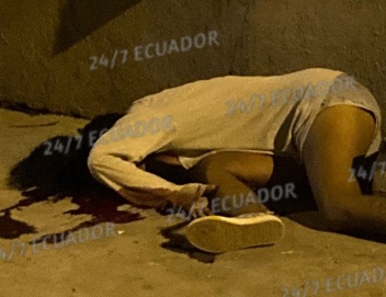 Young woman executed by a headshot from sicario 