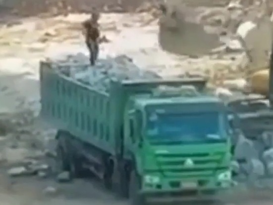 LAST DAY AT WORK!!!!