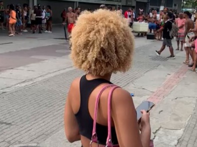 Everyone fighting Everyone at bus station in Rio 