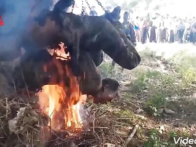 Myanmar Soldiers Torture and Burn two Young Men