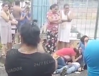 Wife cry her dead husband killed by sicario 