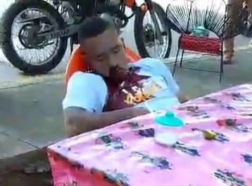 merchant murdered while having lunch for not paying extortion money 