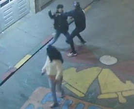 [WELL DESERVED]Thief stabbed by his target 