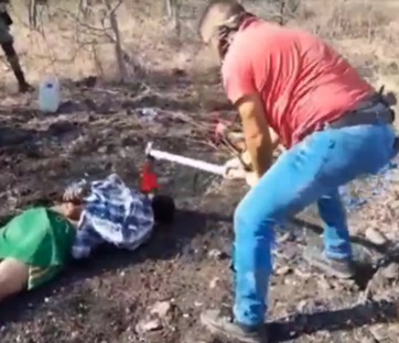 New Brutal Axe Job Of Mexican Cartel.