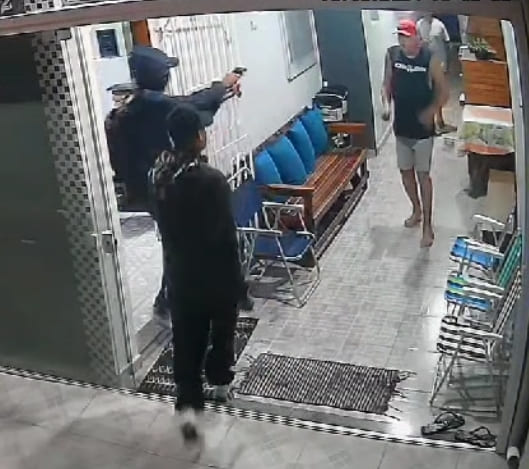 Never Bring A Knife To An Armed Robbery