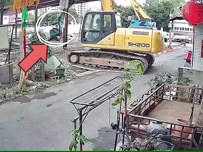 Structure Collapses and Crushes Worker. 