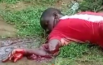 EIYE GANG MEMBER SAVAGELY KILLED BY BLACK AXE MEMBERS