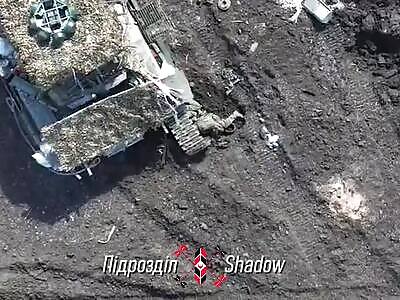 Invader with a destroyed leg is abandoned by his comrades