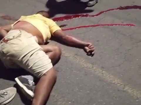 Young man throwed from moving vehicle lost his life 