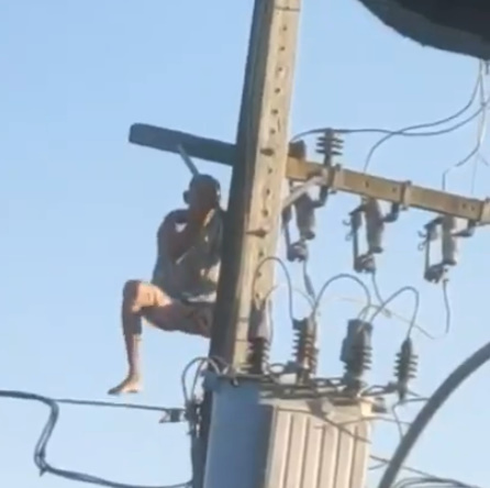 Lunatic Grabs High Voltage Wires (Action & Aftermath)