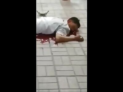 Pair on bike die after getting clipped by a truck and smashing