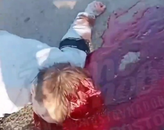 [BRAIN ON THE ASPHALT]BIKER HEAD CRASHED LIKE A WATERMELON 