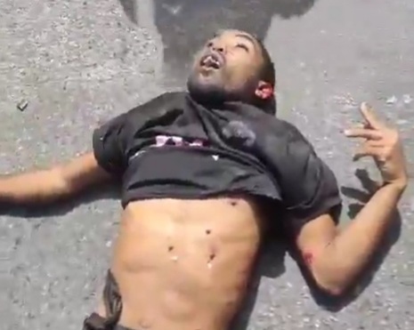 Two motorcyclists crashed dead by hus