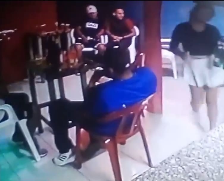 Last Round Of Beers At The Bar