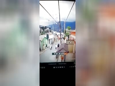 [CCTV] Truck smashes into motorcycle and kills three - April 19, 2024 