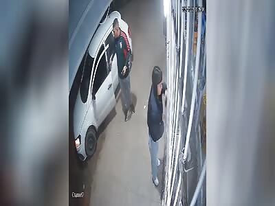 BRUTAL ROBBERY IN FREEDOM: THEY WANTED TO ROB HIM, HE RESISTED AND THE