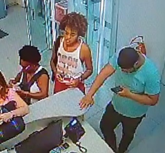 Security Guard Shoots and Kills a Bank Robber Point Blank