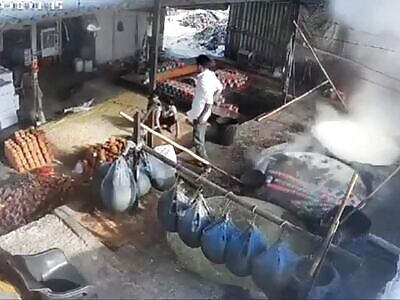 Man falls into boiling oil in India