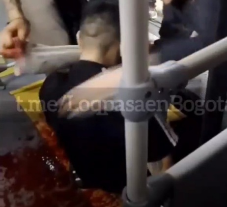 Young man fatally stabbed in the neck by two thieves 