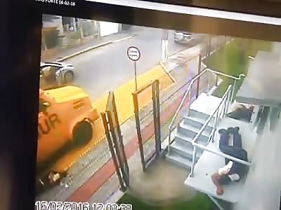 Guard Shot Dead During Bank Robbery 