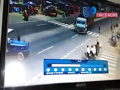 Truck Carrying Tiles Overturned Burying and Killing Four People 