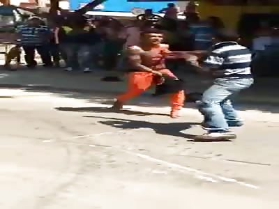 Man Got Stabbed in the Heart During Knife Fight Dies in the Street