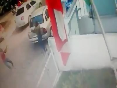 Policeman Shot and Killed During Robbery 