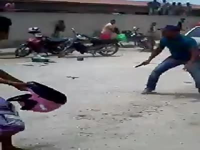 Man With a Knife Beaten to Death by Population During Road Rage