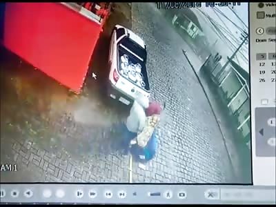 Man is Killed with Point Blank Shots While Walking with His Girlfriend