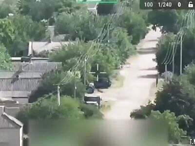 Russian drone blows Ukrainians head off 