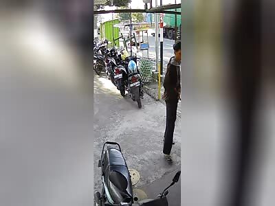 He lose the foot after crash with truck