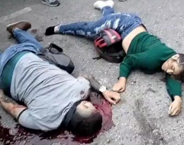 Couple on motorcycle crashed dead by heavy truck 