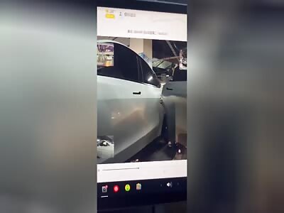 Chinese woman had her hand arrested